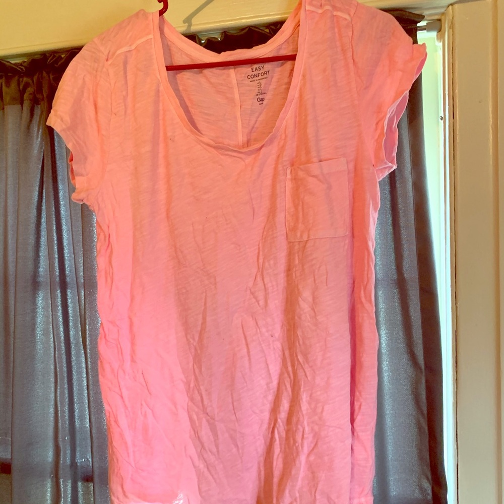 Casual pink pocket tee